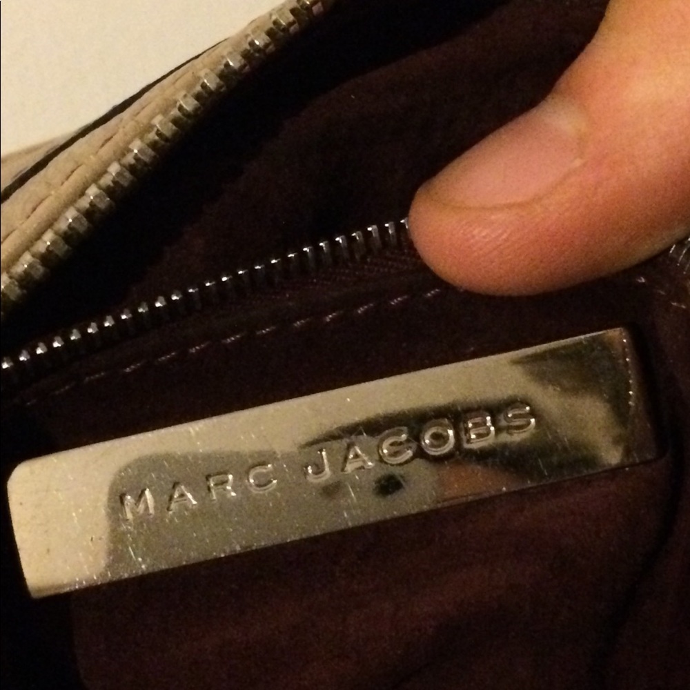 Marc Jacobs Tan Purse - Picture 6 of 8